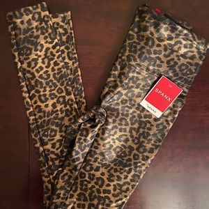 BNWT Spanx Leopard Leggings